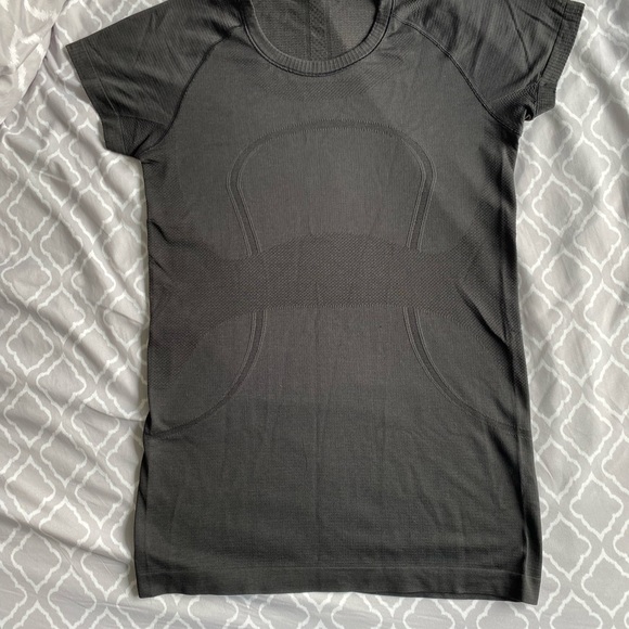 Lululemon Swiftly Tech Short Sleeve Crew - Picture 3 of 6